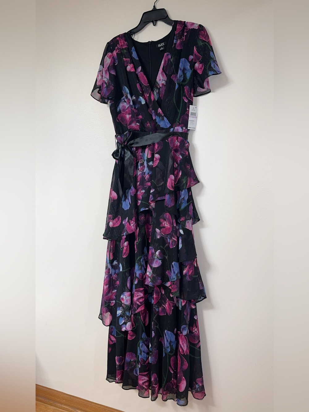 SLNY Women’s Black Floral Tie Belt Tiers Flutter Sleeve Maxi Dress Size 6 NEW